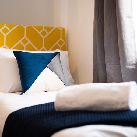 City Centre, Parking, Smart Tv'S In All Rooms Swansea Luaran gambar