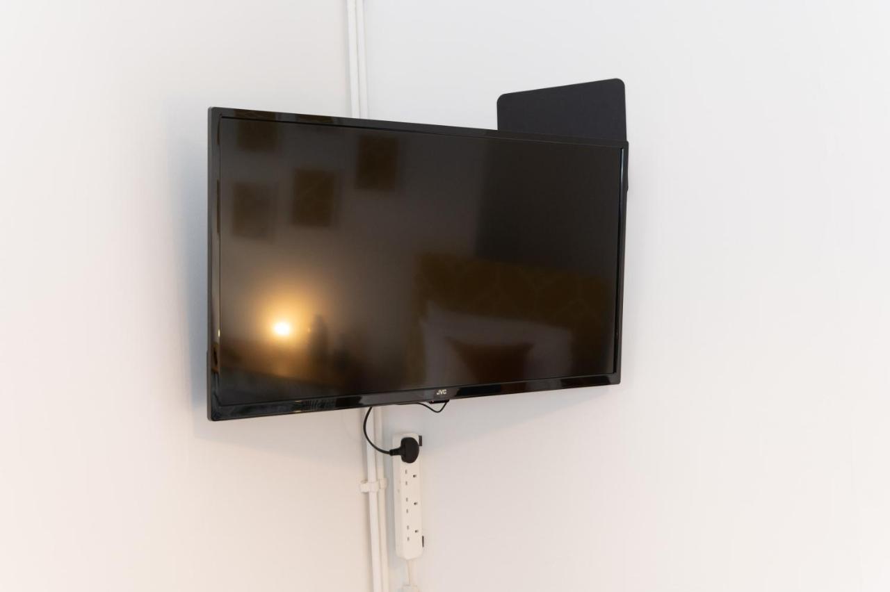 City Centre, Parking, Smart Tv'S In All Rooms Swansea Luaran gambar