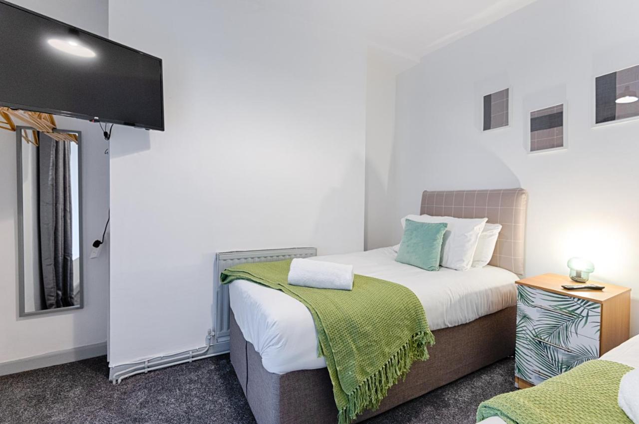 City Centre, Parking, Smart Tv'S In All Rooms Swansea Luaran gambar