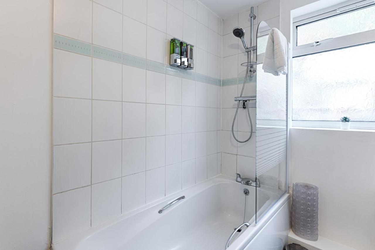 City Centre, Parking, Smart Tv'S In All Rooms Swansea Luaran gambar