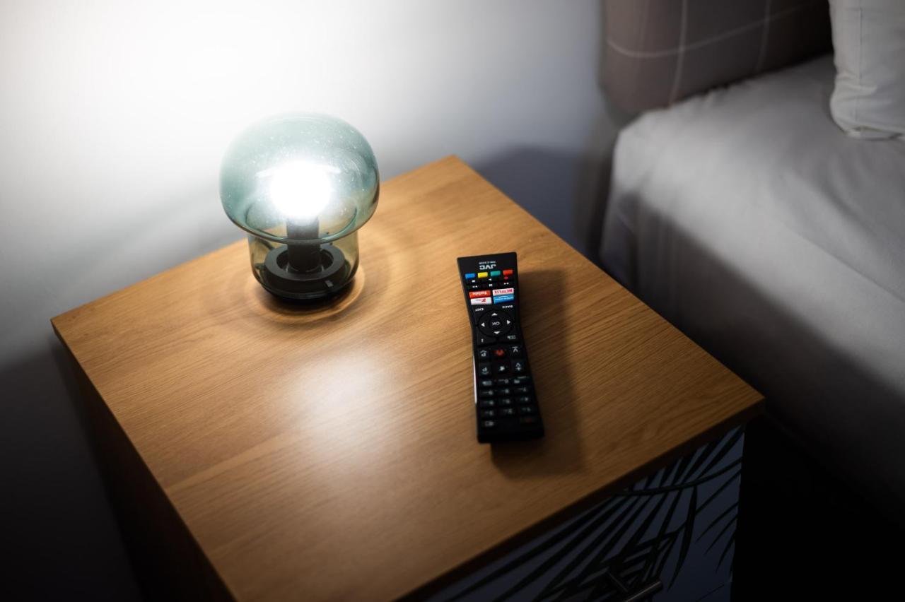 City Centre, Parking, Smart Tv'S In All Rooms Swansea Luaran gambar